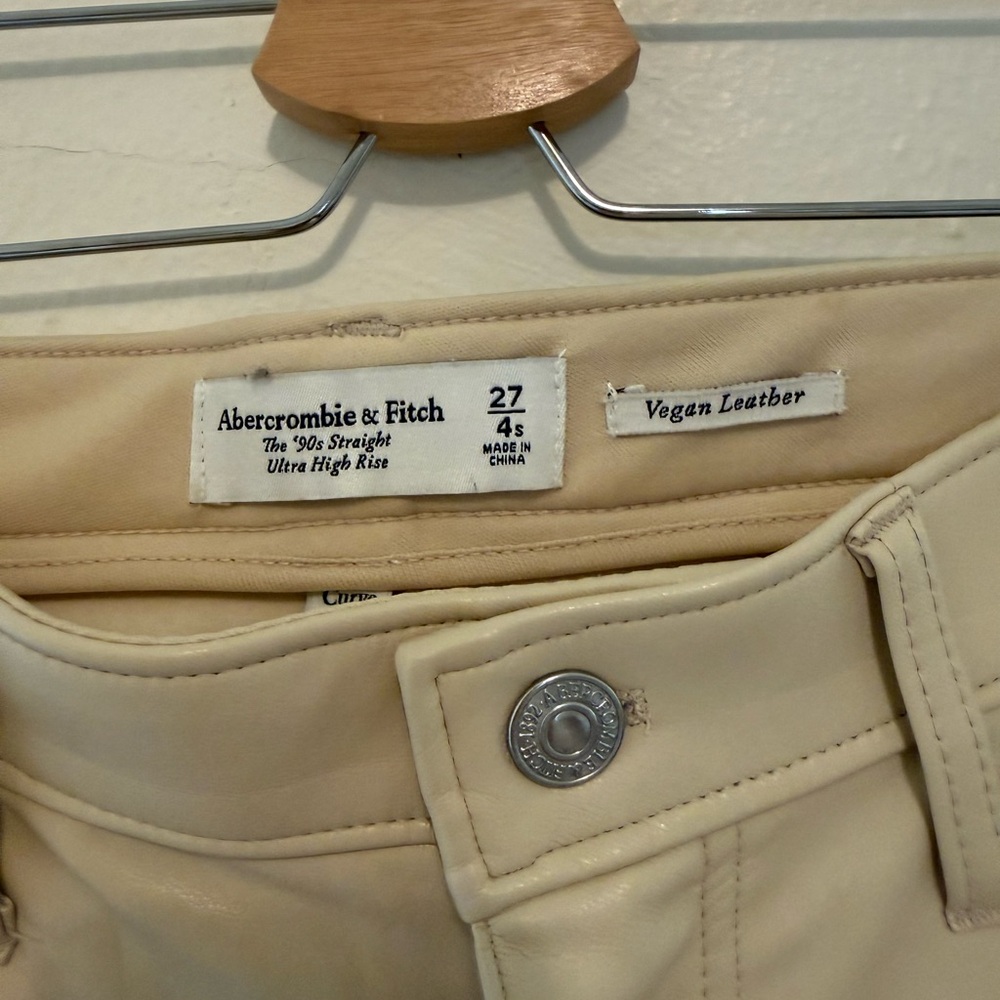 Abercrombie & Fitch Vegan Leather Pants - Cream